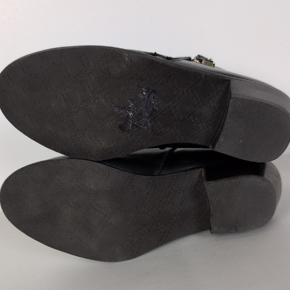 Vionic Jolene Heeled Ankle Boot - Picture 9 of 10